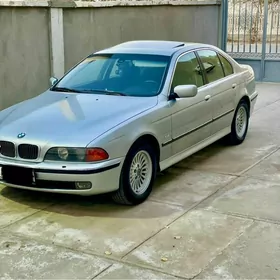 BMW E39 1998