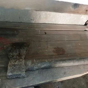 Продам топор