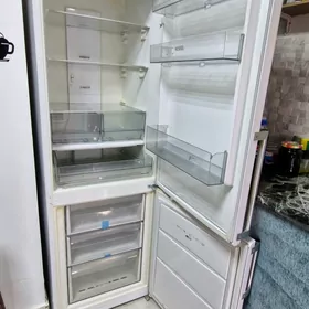 Холодильник VESTEL