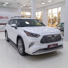 Toyota Highlander 2022