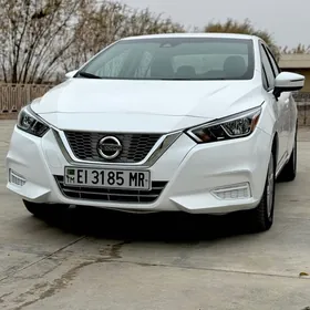 Nissan Versa 2022