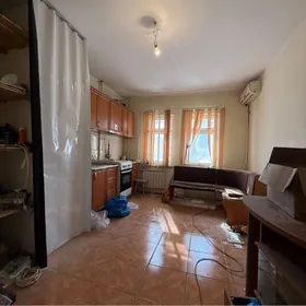 Мир 7/1 3 ком 2 этаж