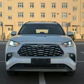 Toyota Highlander 2020
