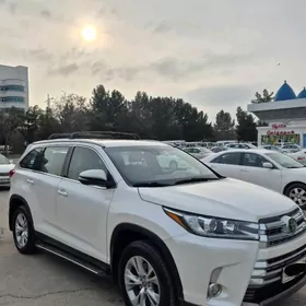 Toyota Highlander 2019