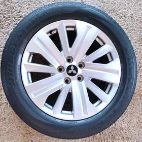 225.55.18 MITSUBISI ASX TAZEJE