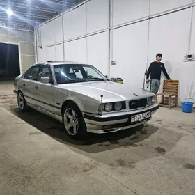 BMW 525 1990