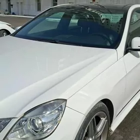 Mercedes-Benz E300 2012