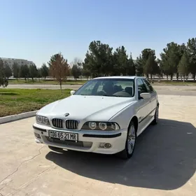 BMW E39 2001