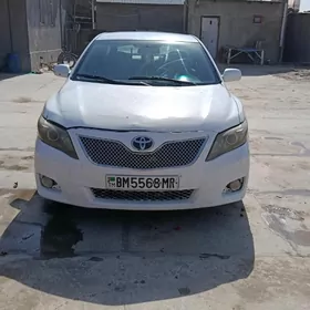 Toyota Camry 2010