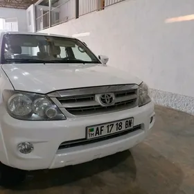 Toyota Fortuner 2008