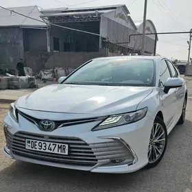Toyota Camry 2022