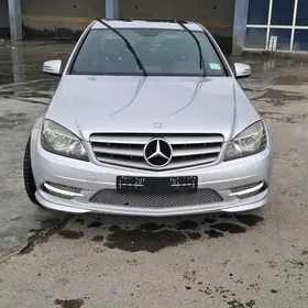 Mercedes-Benz C300 2010