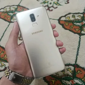 Samsung J8 18