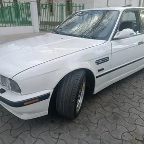 BMW E34 1989