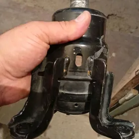 Camry podushka 18-24