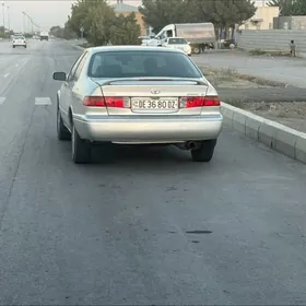 Toyota Camry 2000