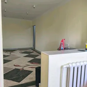 11 мкр 2 ком 4 этаж