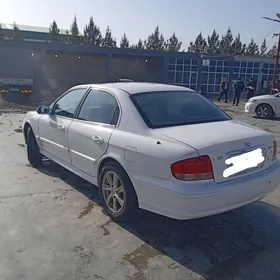 Hyundai Sonata 2003