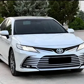 Toyota Camry 2022
