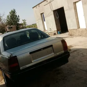 Opel Omega 1989