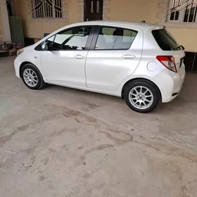 Toyota Yaris 2011