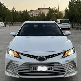 Toyota Camry 2022