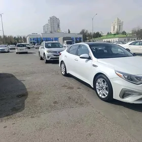 Kia Optima 2020