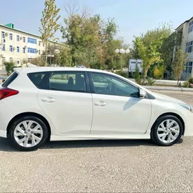 Toyota Corolla iM 2017