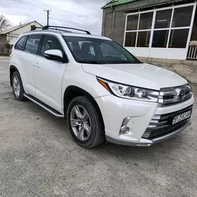 Toyota Highlander 2018
