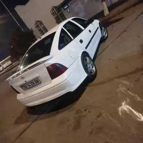 Opel Vectra 1998