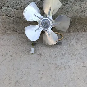 Вентилятор холодильника