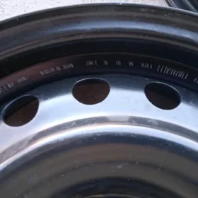 Nissan Versa.Tidan Diskasy.