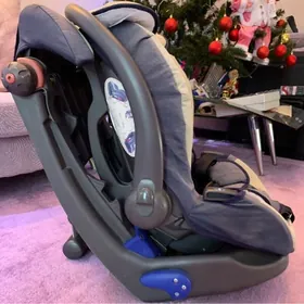 детское кресло для автомобиля