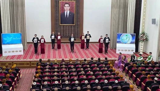 В ТНИМЯ прошла научно-практическая конференция ко Дню родного языка