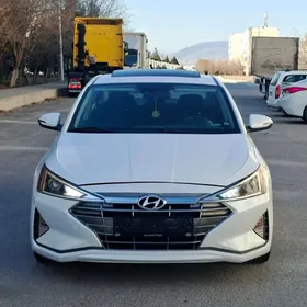 Hyundai Elantra 2020