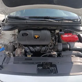 Hyundai Elantra 2019