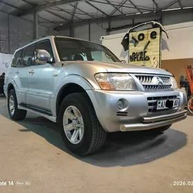 Mitsubishi Pajero 2006