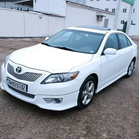 Toyota Camry 2010