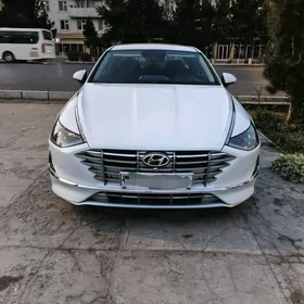 Hyundai Sonata 2021