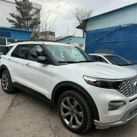 Ford Explorer 2021
