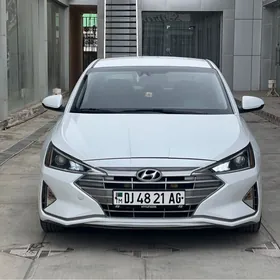 Hyundai Elantra 2020