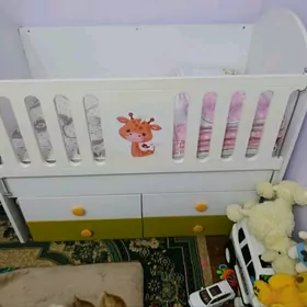 детская кроватка