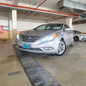 Hyundai Sonata 2011
