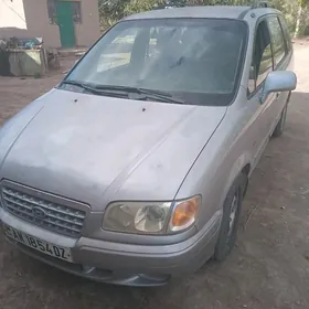 Hyundai Trajet 2002