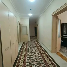 Аренда 4 ком элитка по ул.Чехо