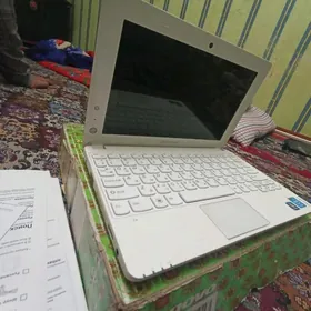 kampuýter LENOVO. S 120
