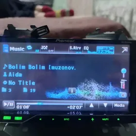 Pioneer AVH-P4300DVDPioneer AVH-P4300DVD