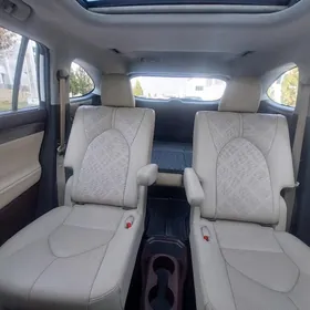 Toyota Highlander 2020