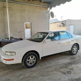 Toyota Camry 1993