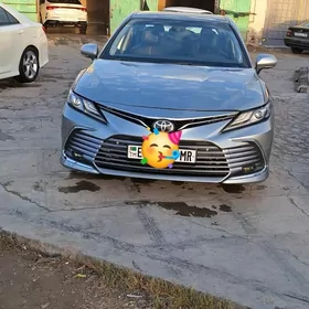 Toyota Camry 2020
